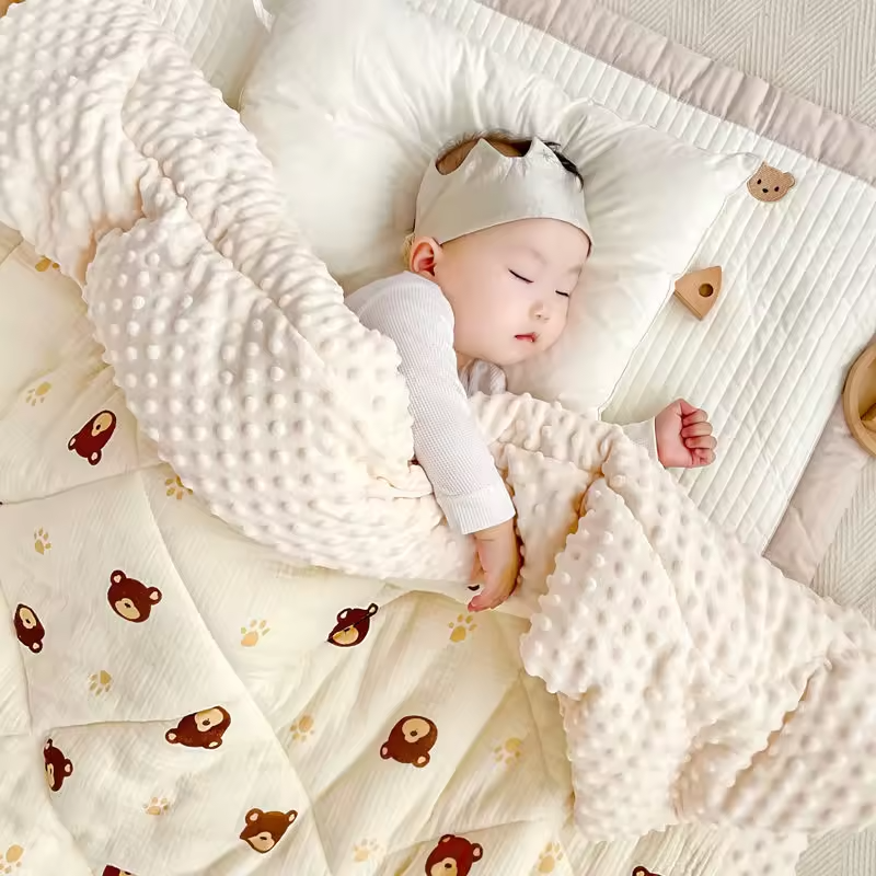 Baby Sensory Dot Cotton Quilt Soft Warm Winter Comforter for Infant Crib Toddler Bed Nursery Daycare Blanket Stroller Pad